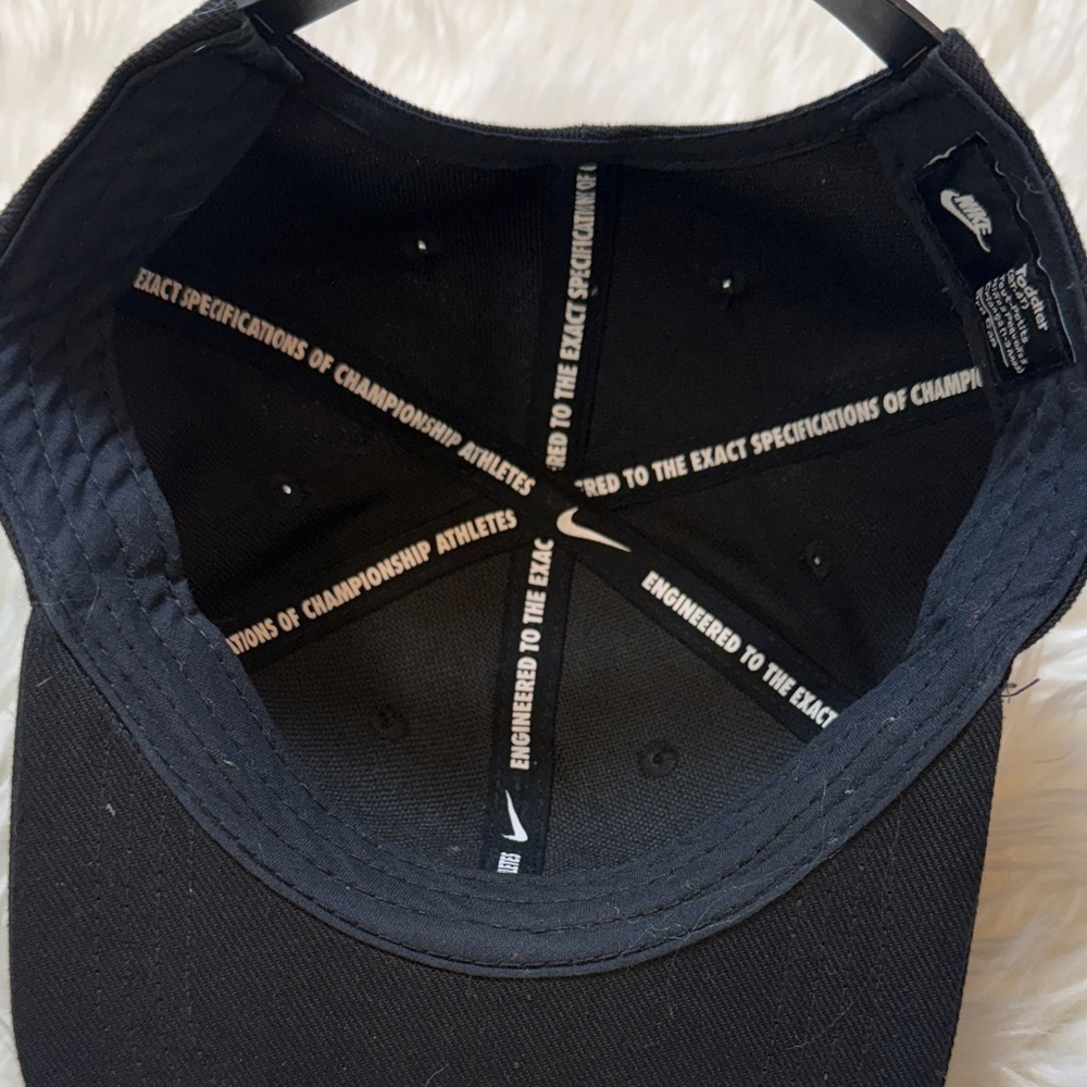 Nike Black Cap with White Swoosh Embroidery  ( 2T-4T ) - Picture 3 of 4